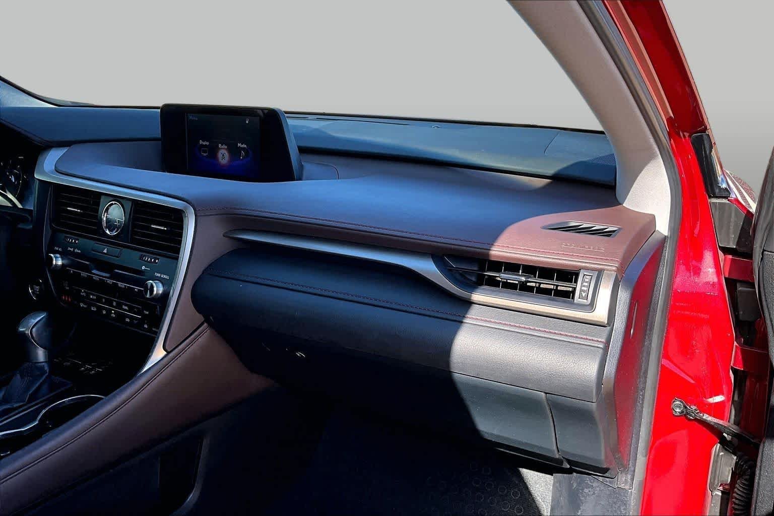 Used 2019 Matador Red Mica Lexus  image 19