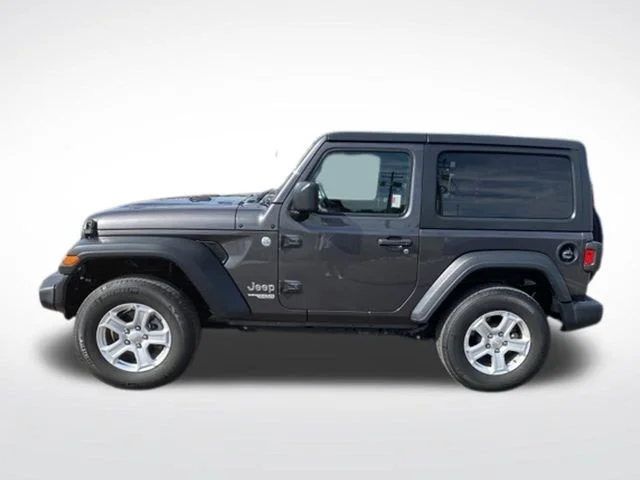 Used 2020 Gray Jeep Sport S image 2