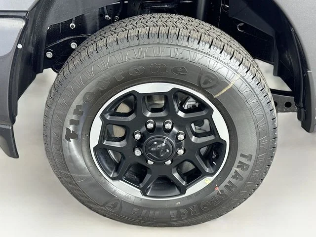 New 2025 Granite Crystal Metallic Clear-Coat Exterior Paint RAM LARAMIE image 31