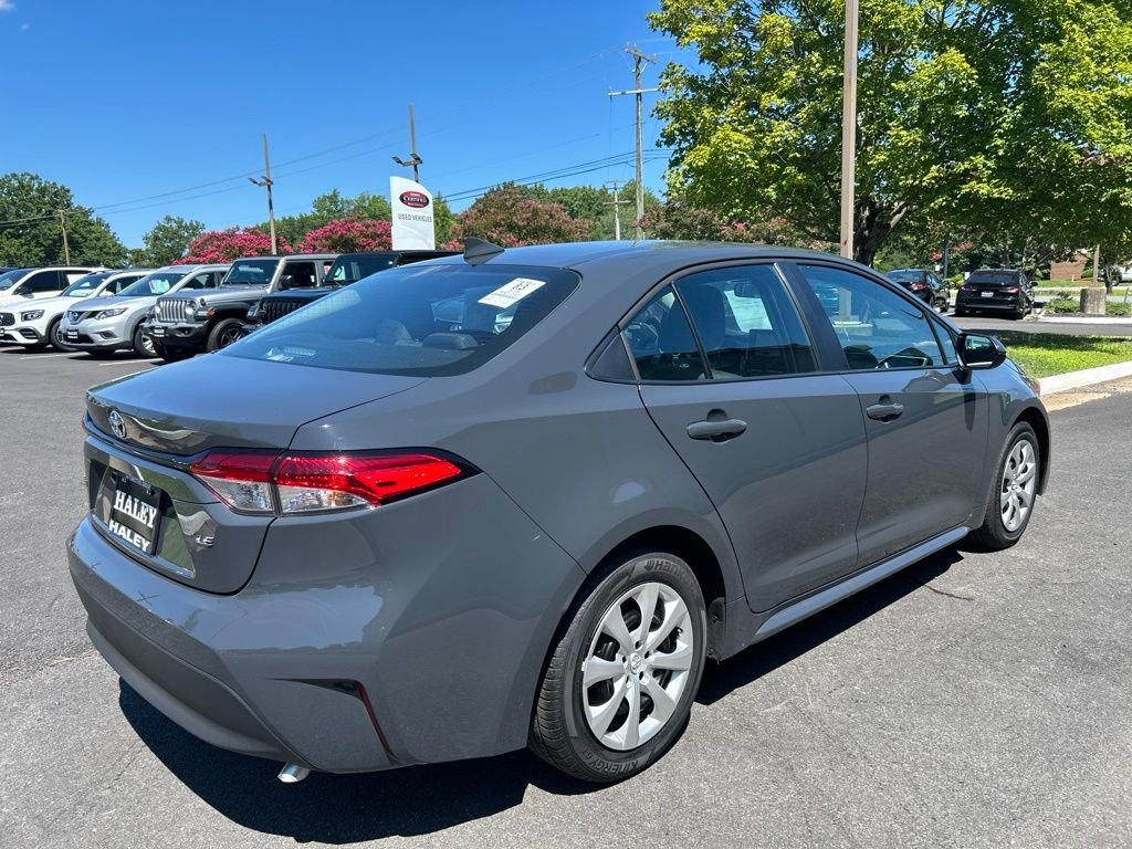 Used 2026  Toyota LE image 3