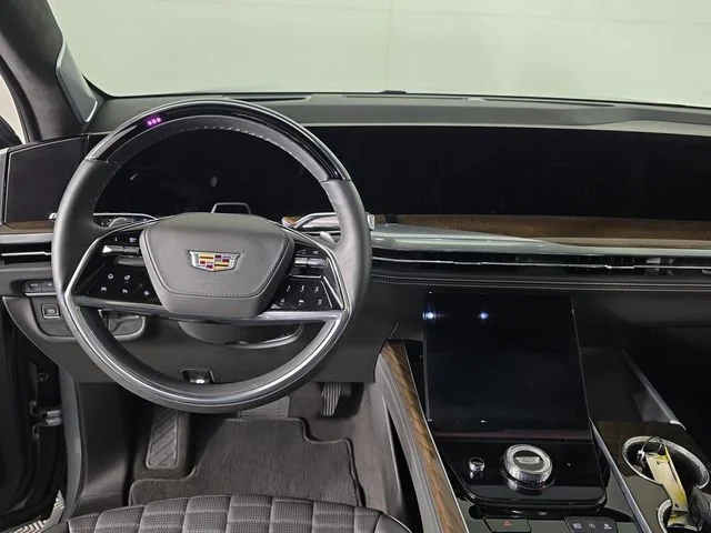 Used 2025 Argent Silver Metallic Cadillac Premium Luxury Platinum image 10