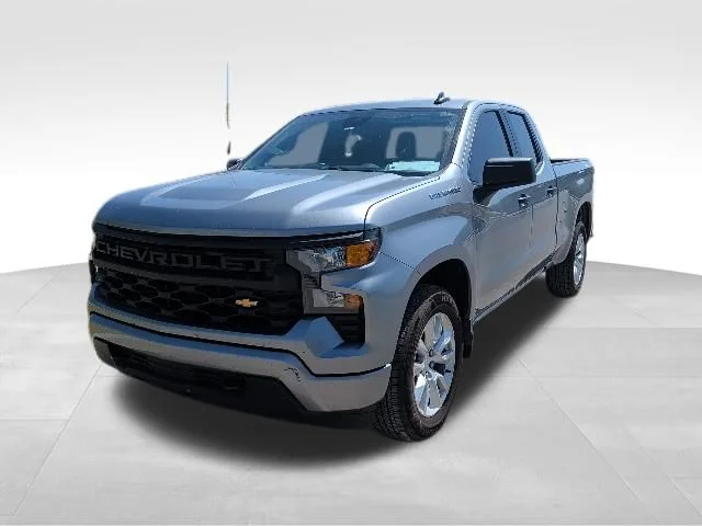 Used 2023 Gray Chevrolet Custom image 7