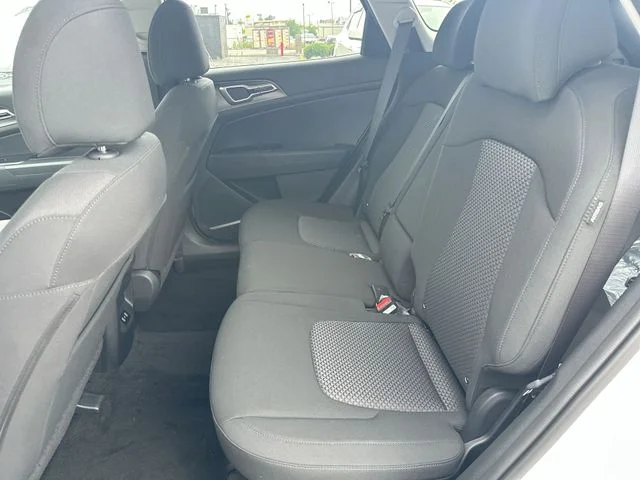 New 2026 Glacial White Pearl Kia LX image 25
