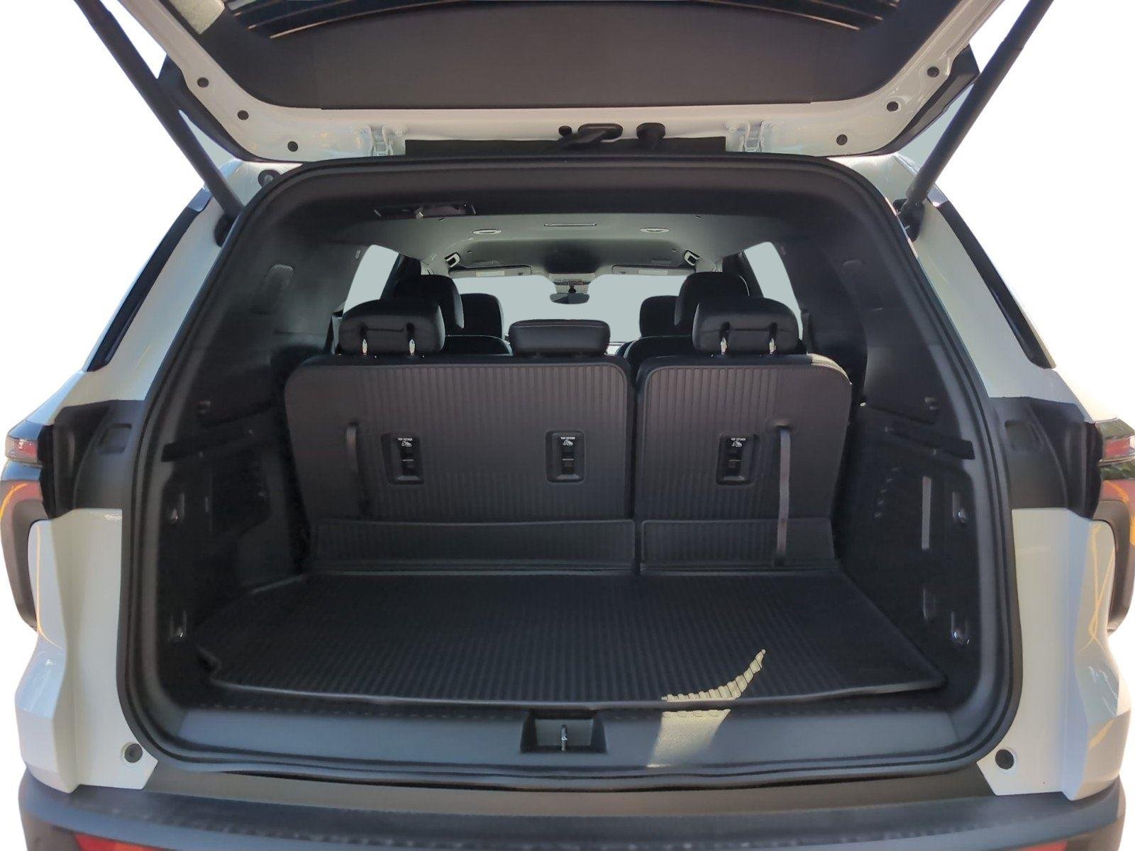 2026 Chevrolet Traverse LT - Photo 6