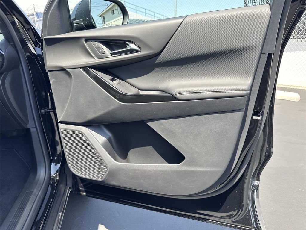 New 2026 Mosaic Black Metallic Chevrolet LT image 30