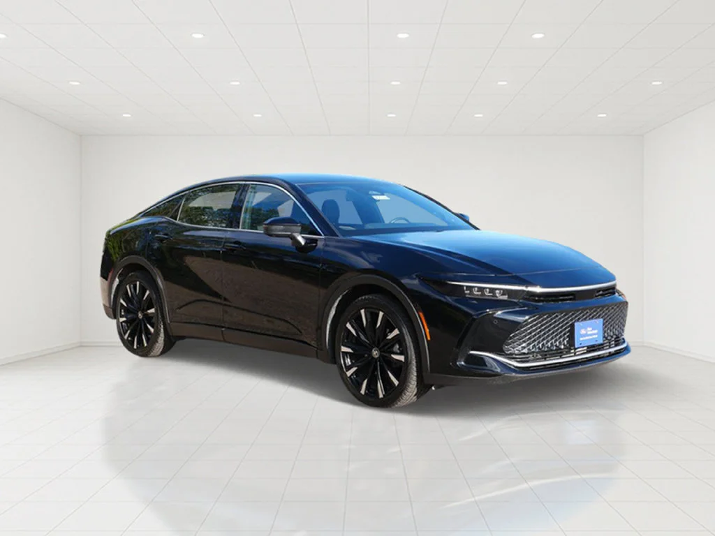 Certified Used 2023 Black Toyota Platinum image 1