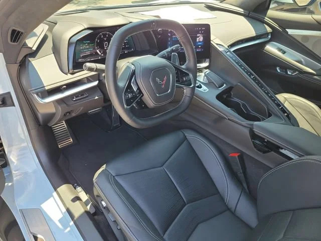 2024 Chevrolet Corvette 3LT - Photo 16