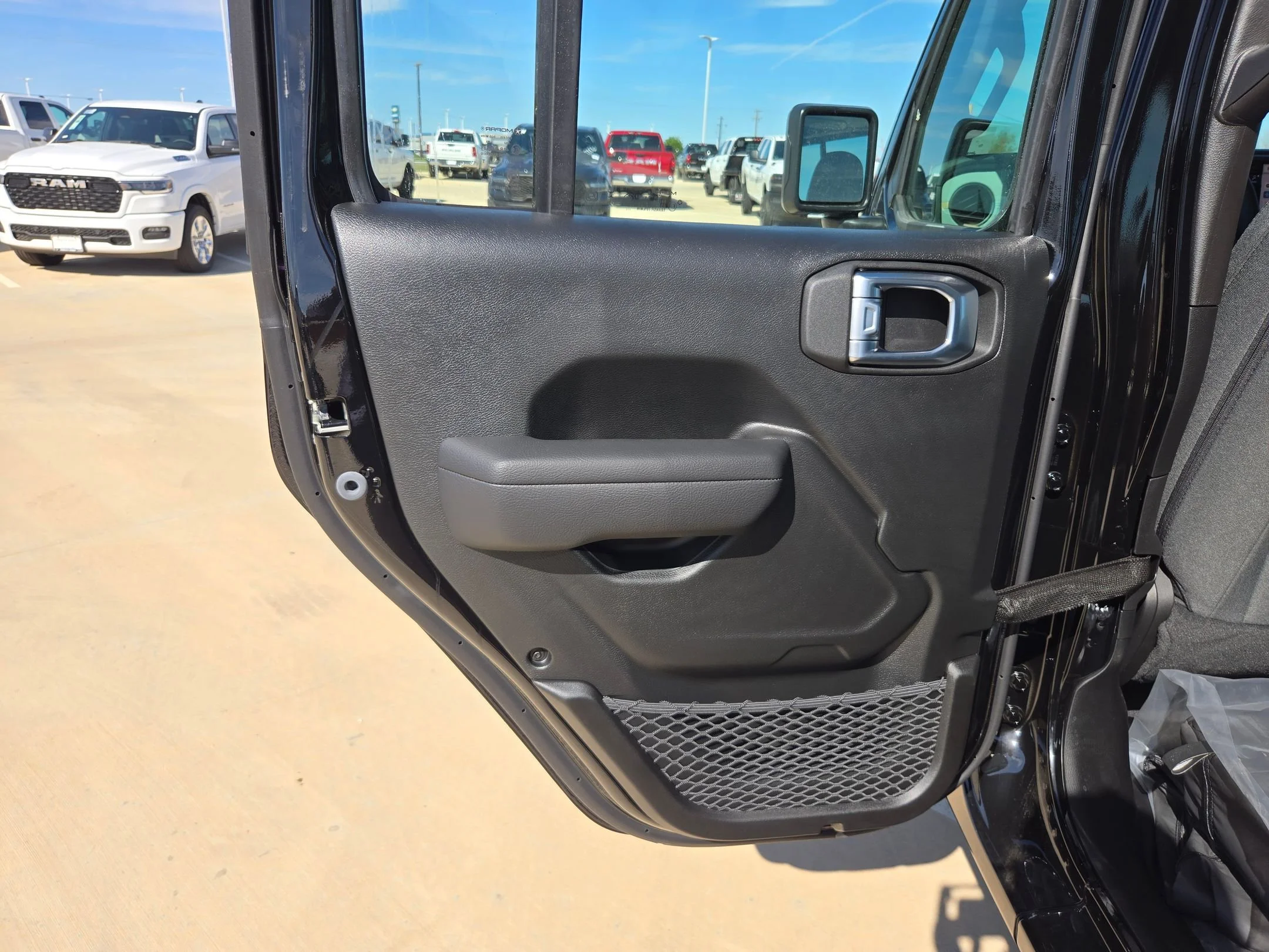 New 2026 Black Clear-Coat Exterior Paint Jeep Sport image 14