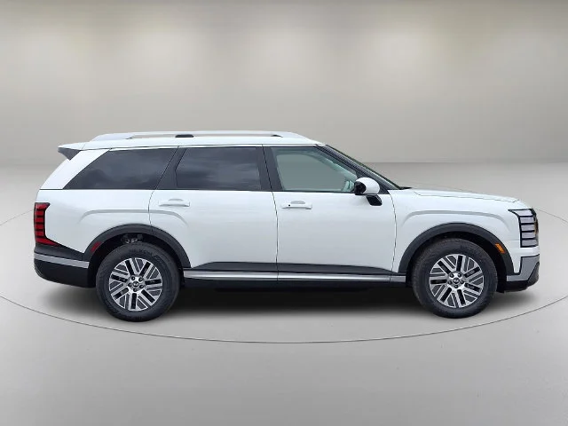 New 2026 White Hyundai SEL image 8