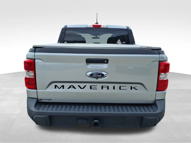 Used 2022 Silver Ford XLT image 9