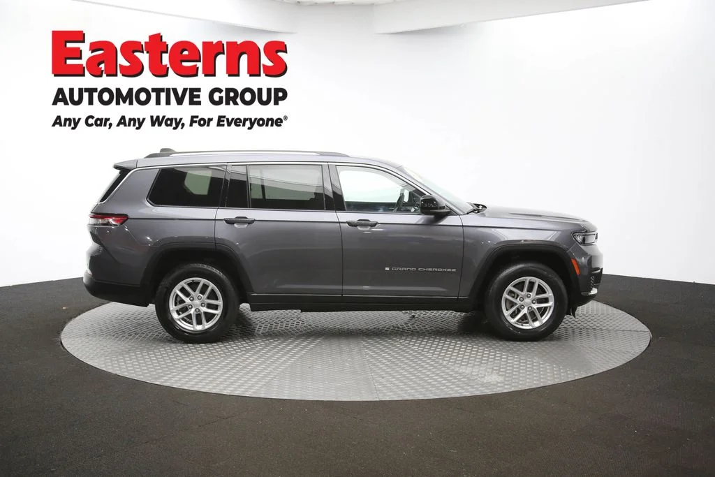 Used 2023 Gray Jeep Laredo image 47