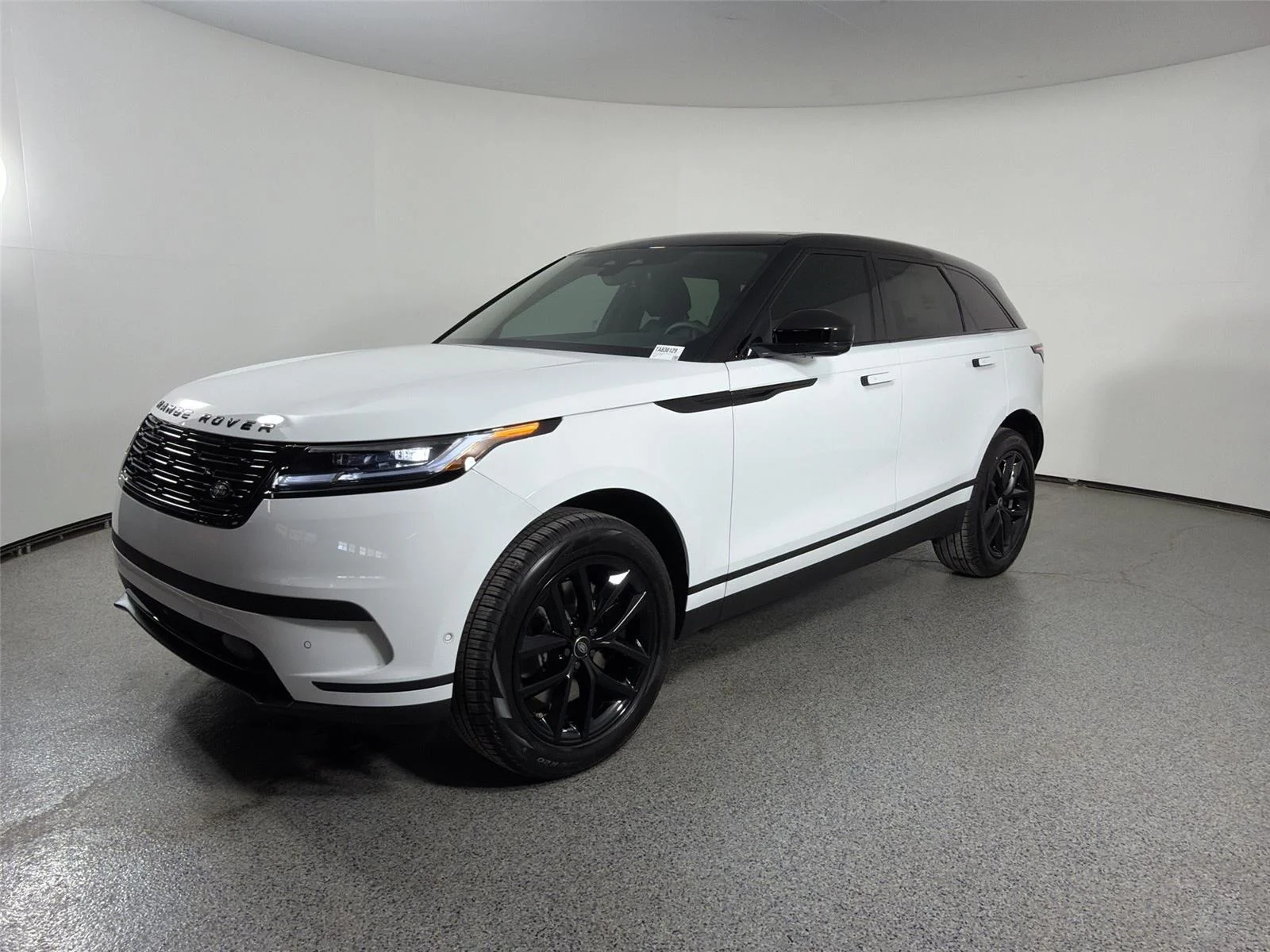 2026 Land Rover Range Rover Velar P250 S's photo