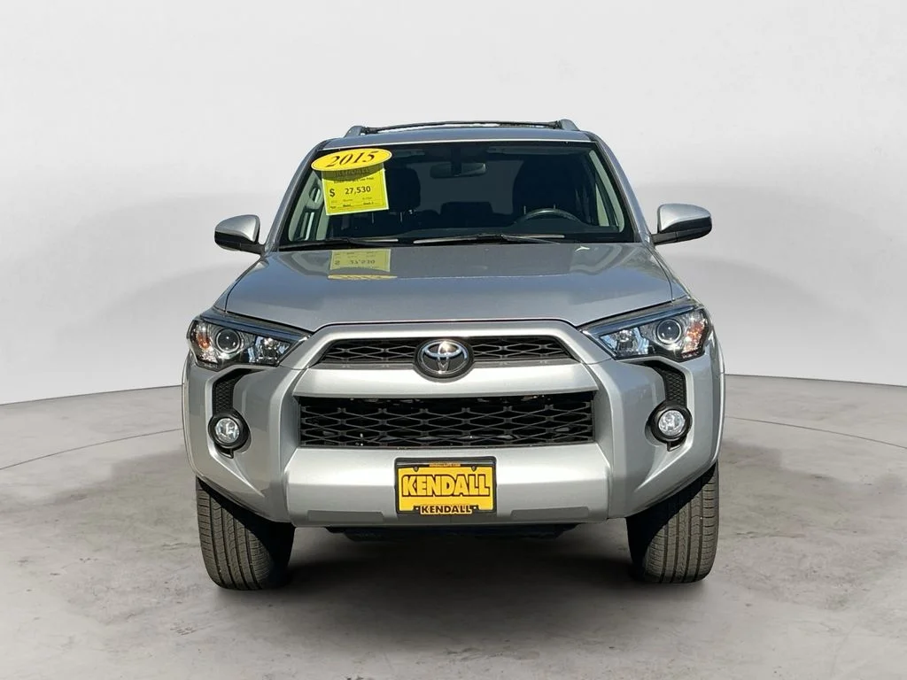 Used 2015 Silver Toyota SR5 image 2