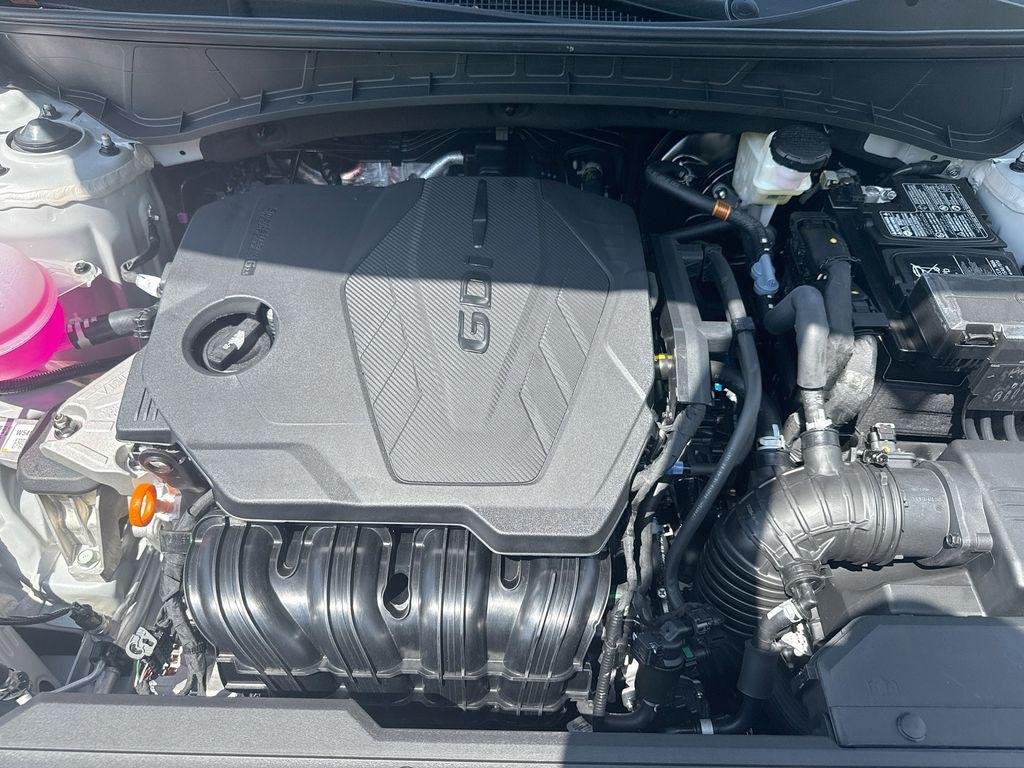 New 2026 Shimmering Silver Hyundai SEL Premium FWD image 23