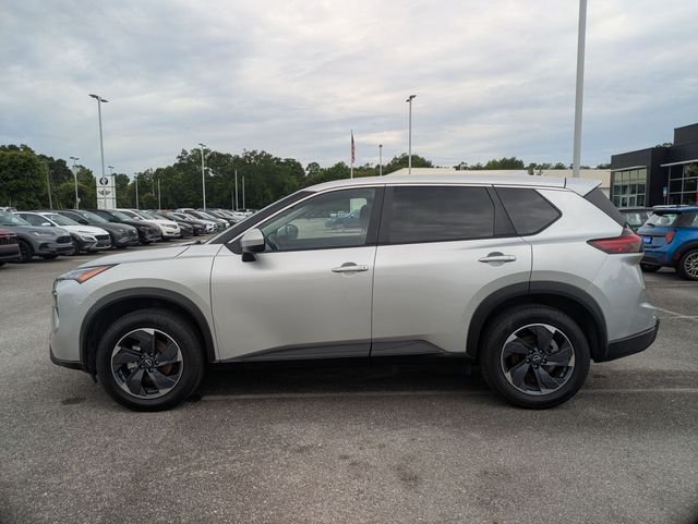 Used 2024 Silver Nissan SV image 2