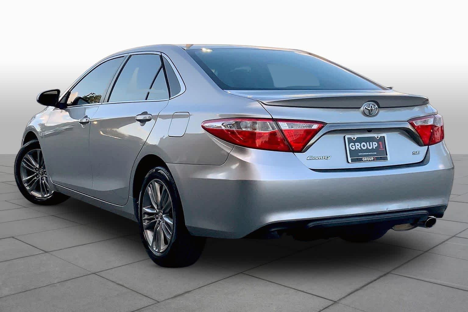 Used 2016 Celestial Silver Metallic Toyota SE image 11