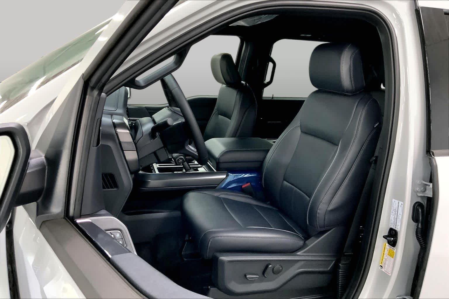 New 2026 Avalanche Ford Lariat® image 8