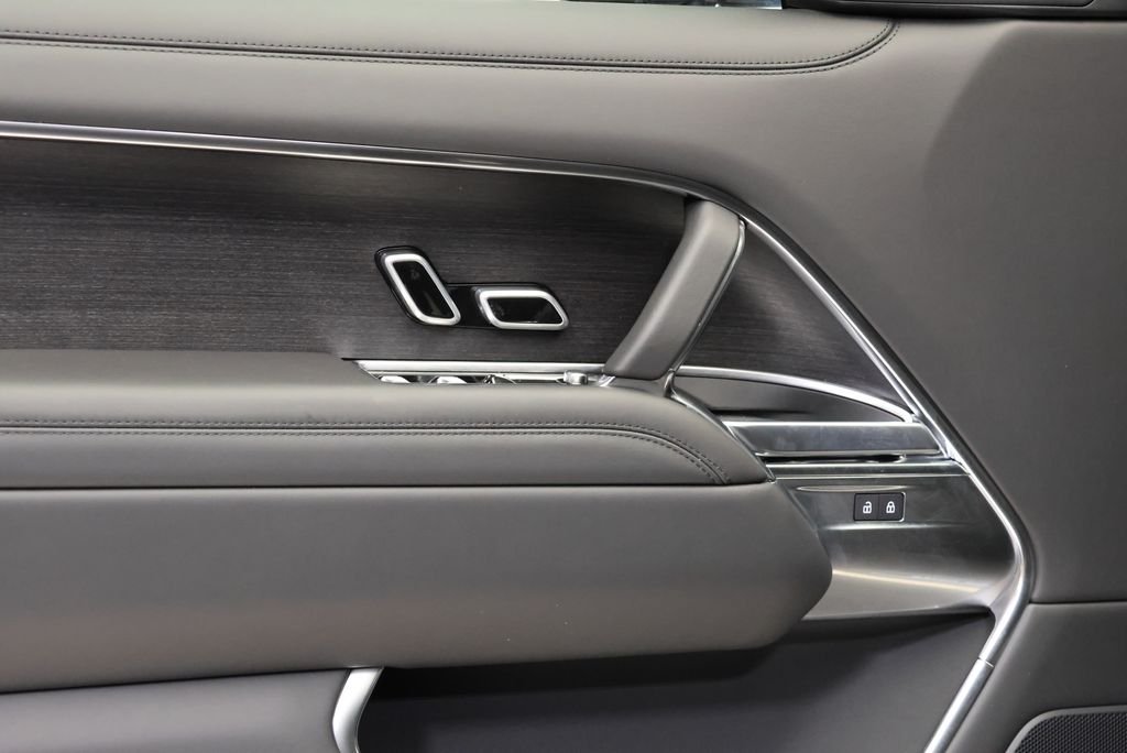 2026 Land Rover Range Rover SE - Photo 28