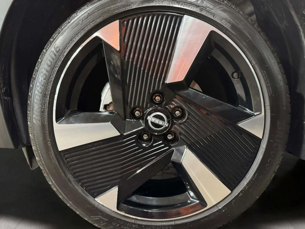 Certified Used 2025 Super Black Nissan SR image 25