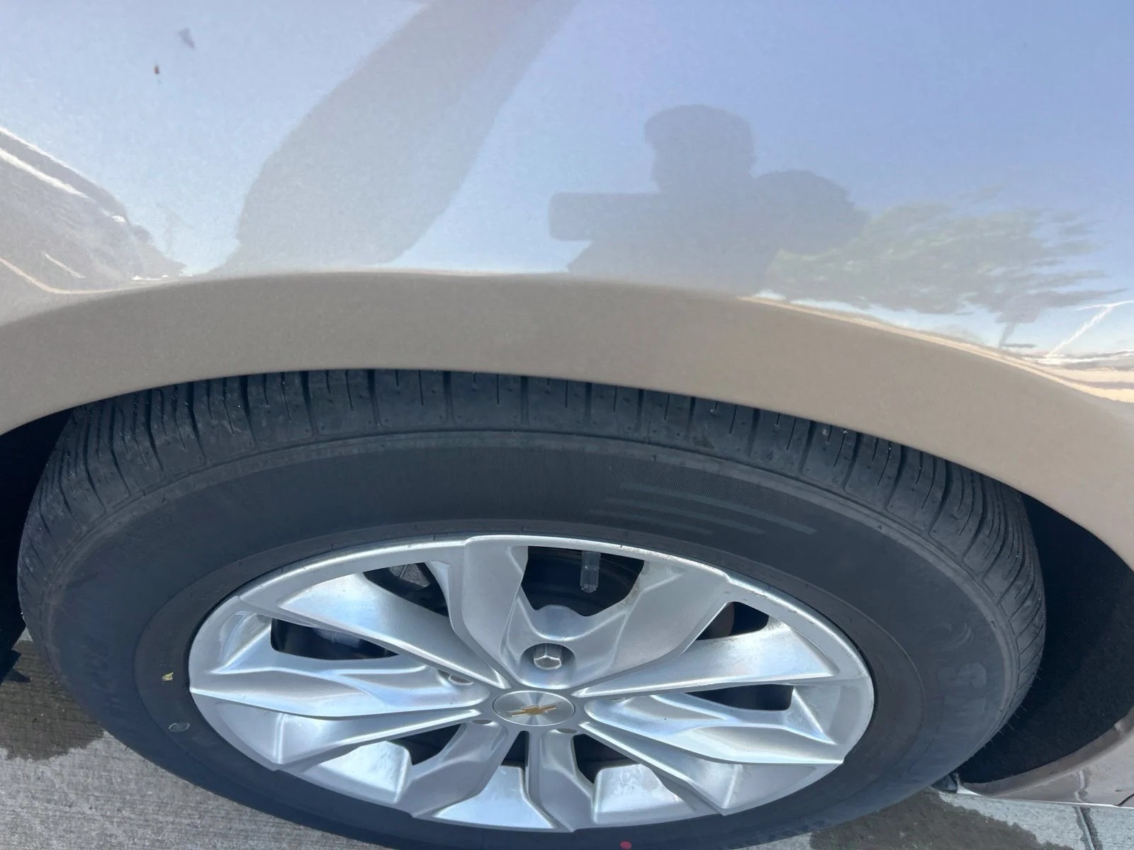 Used 2024 Gray Chevrolet LT image 26