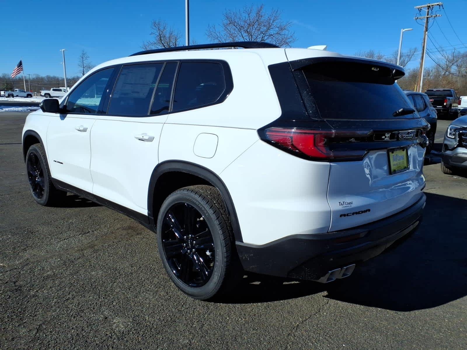2026 GMC Acadia Elevation - Photo 4