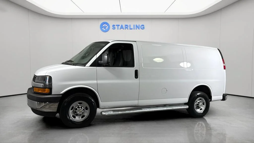 Used 2024 Summit White Chevrolet WT image 2