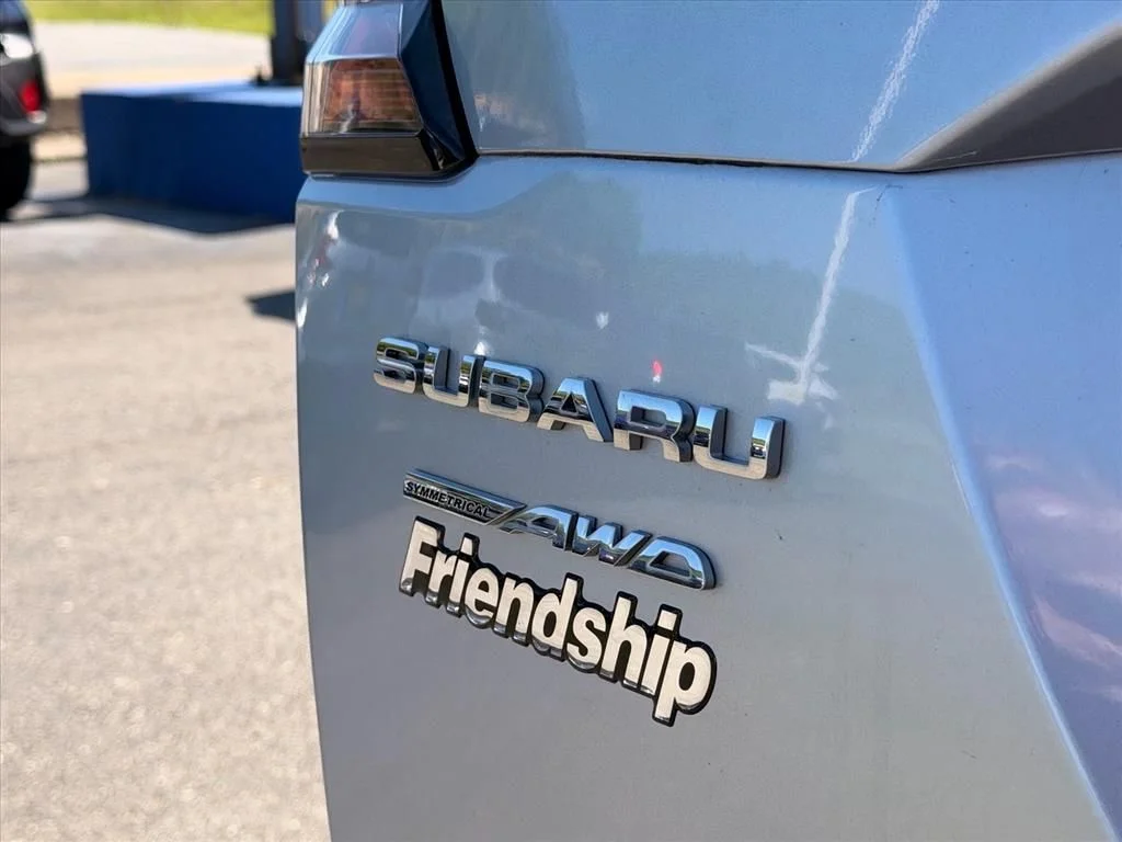 Used 2020 Silver Subaru Limited image 29