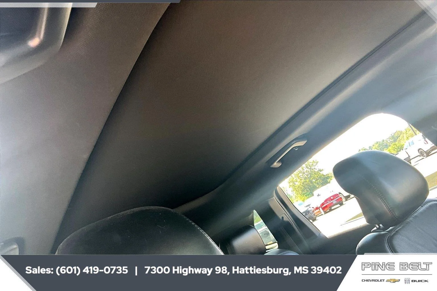 Used 2018 Black Velvet Lincoln Reserve image 16