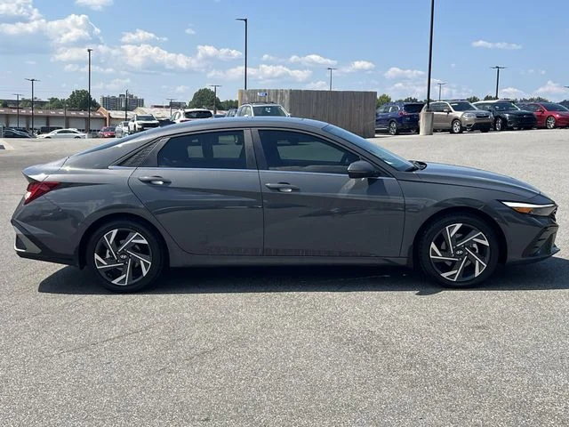 Used 2025 Gray Hyundai Limited image 14