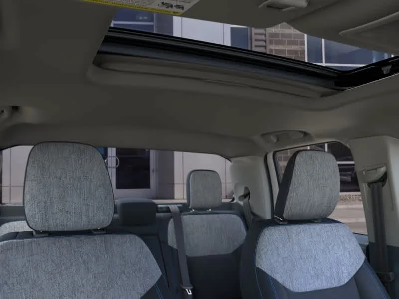New 2026 Space White Metallic Ford XLT image 12