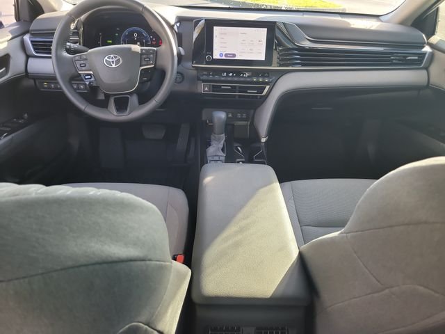 Used 2025 White Toyota LE image 12