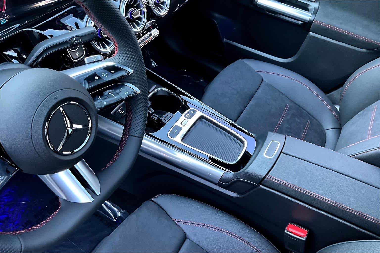 Certified Used 2026 Polar White Mercedes-Benz GLA 250 image 15