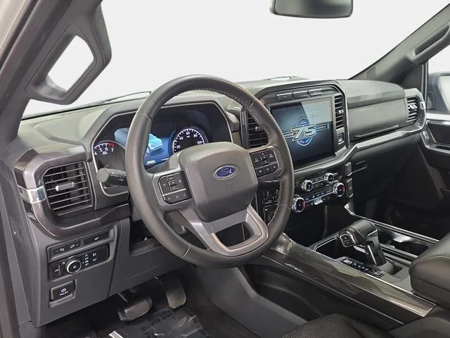 Certified Used 2023 Avalanche Ford XLT image 16