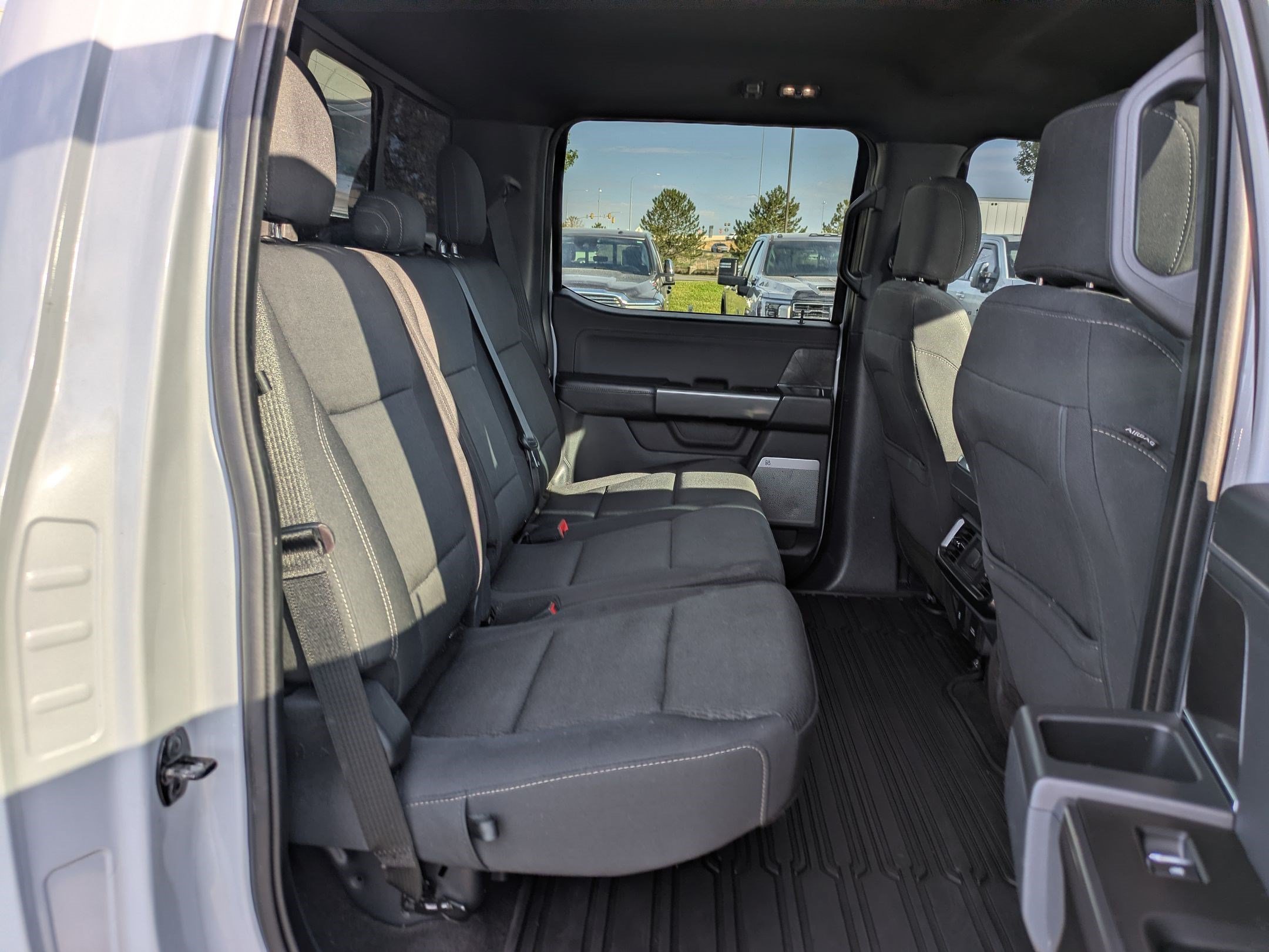 Used 2021 White Metallic Ford XLT image 30