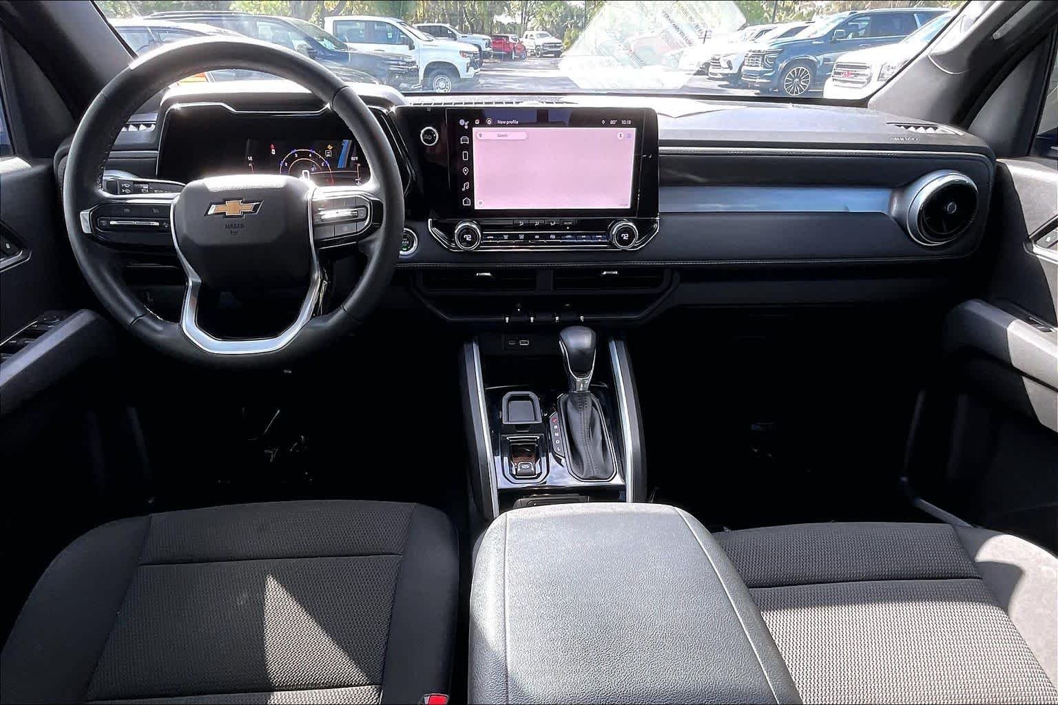 2023 Chevrolet Colorado LT - Photo 15