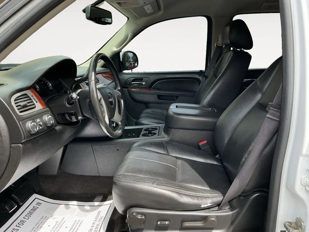 Used 2014 White GMC SLT image 10