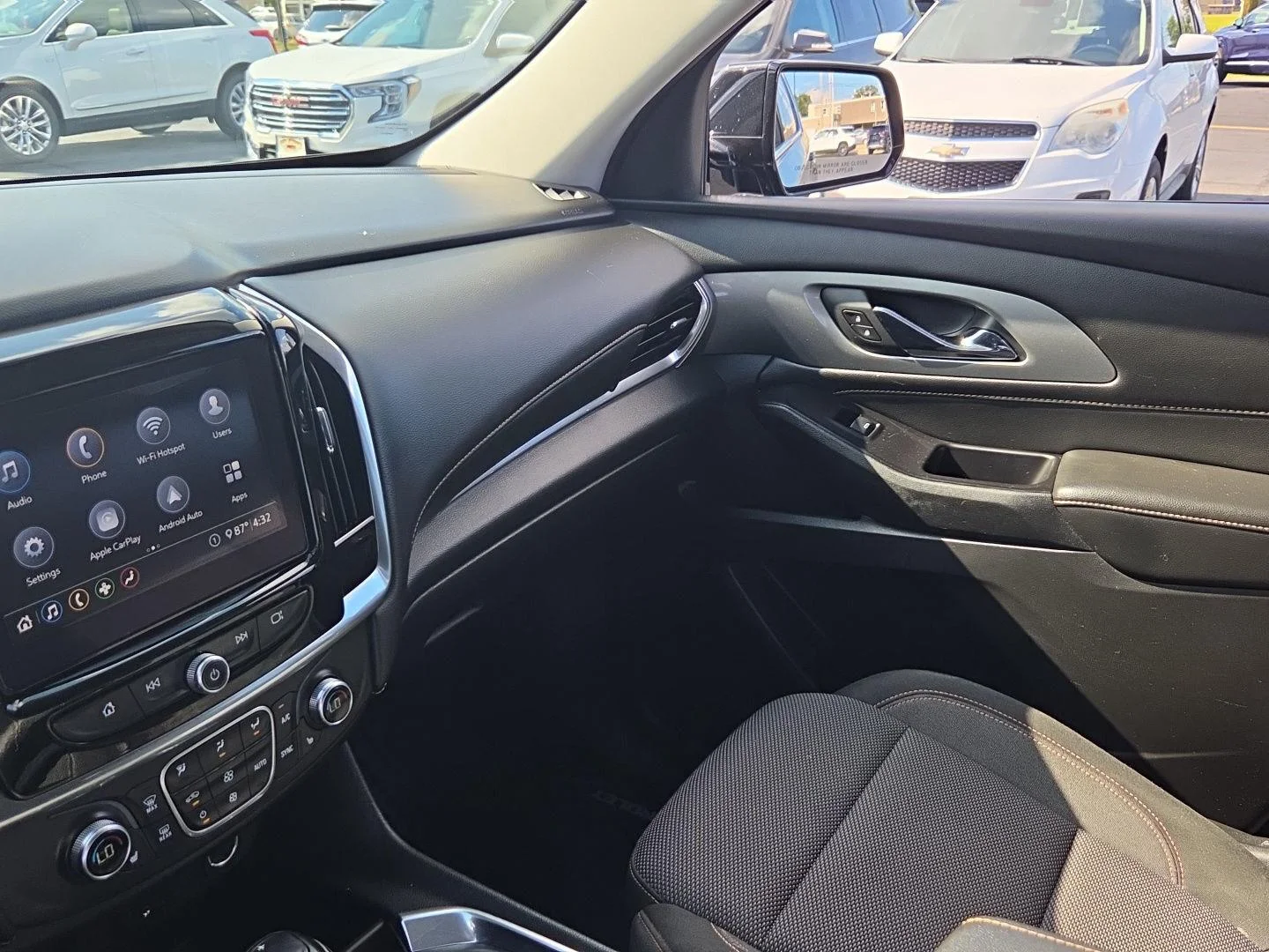 Used 2020 Mosaic Black Metallic Chevrolet LT Cloth image 20
