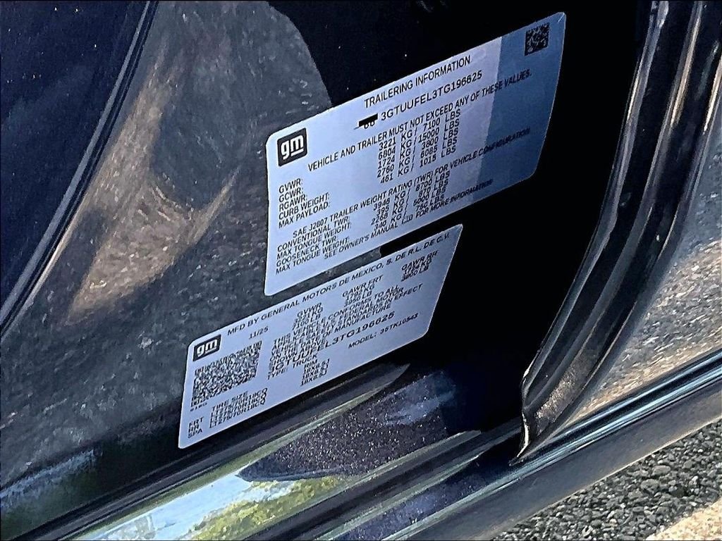 Used 2026 Silver GMC AT4X image 34