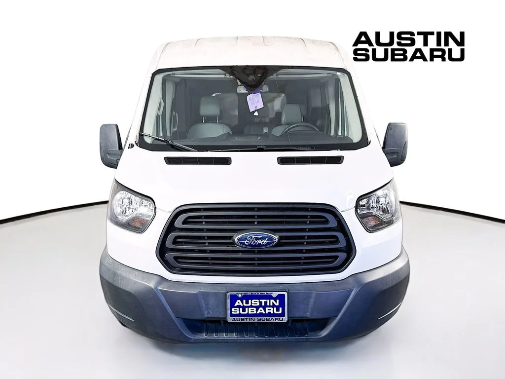 Used 2018 White Ford XL image 2