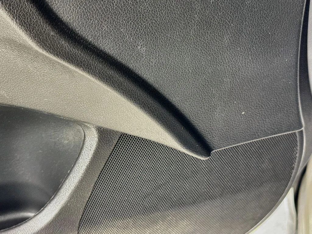 Used 2013 Silver Honda LX image 21