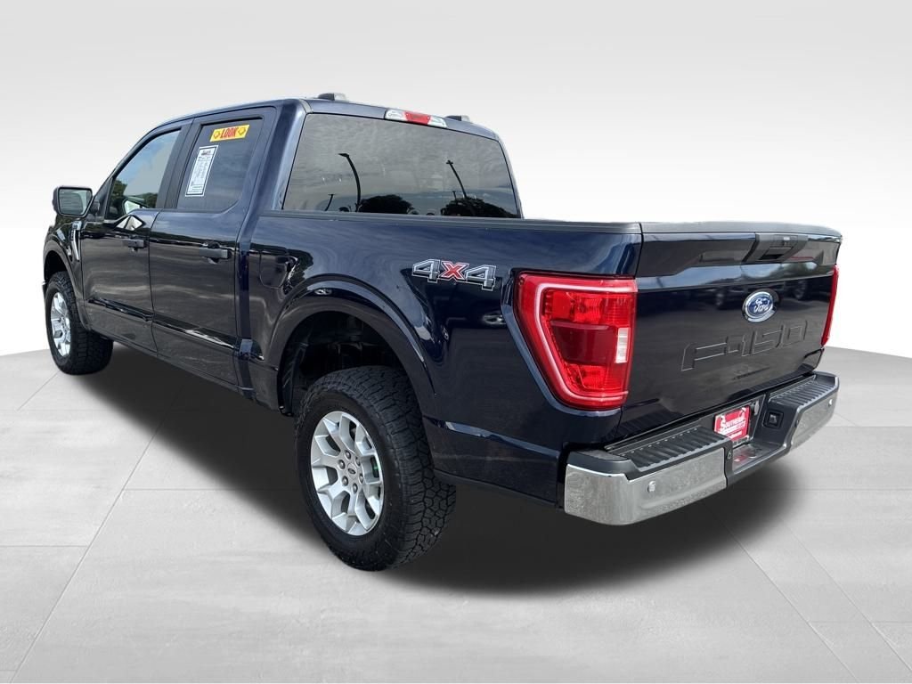 Used 2023 Blue Ford XLT image 3