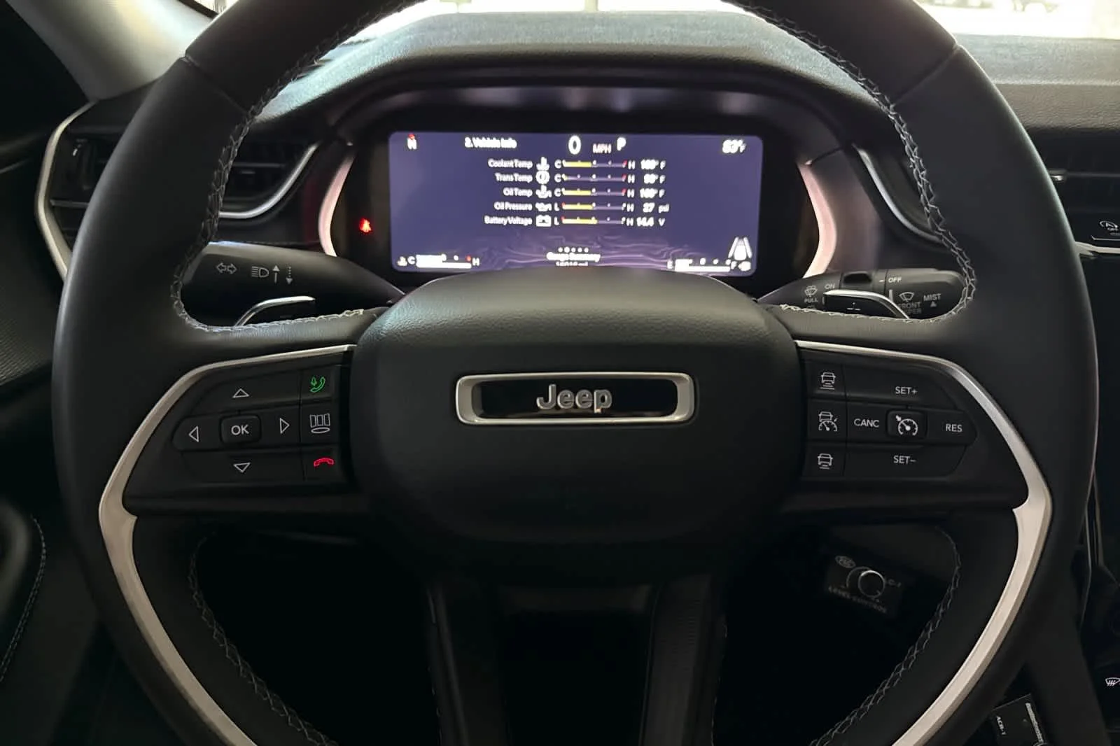 Used 2024 Bright White Clearcoat Jeep Laredo X image 25