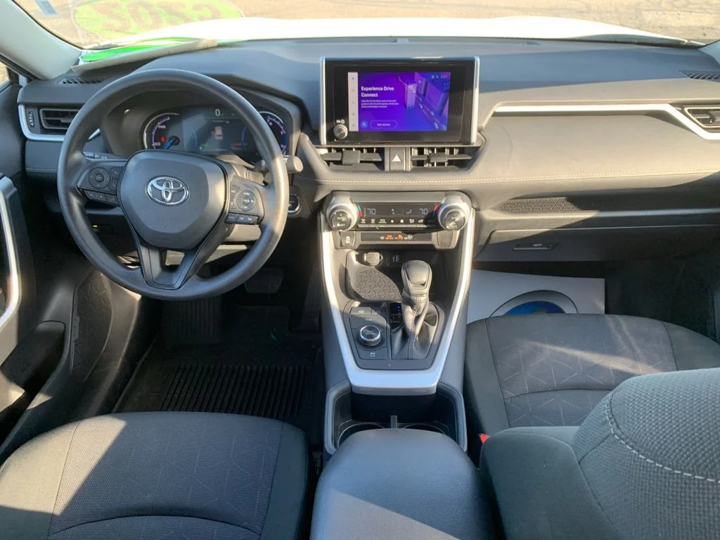 Used 2025 White Toyota XLE image 16