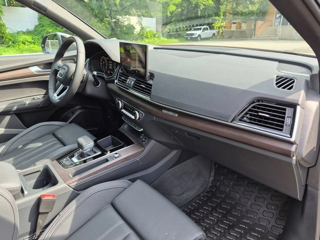 Used 2024 Gray Audi 55 Prestige image 32