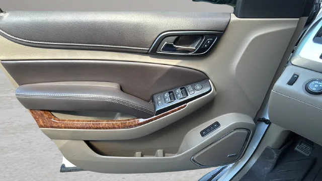 Used 2018 Beige Chevrolet Premier image 19