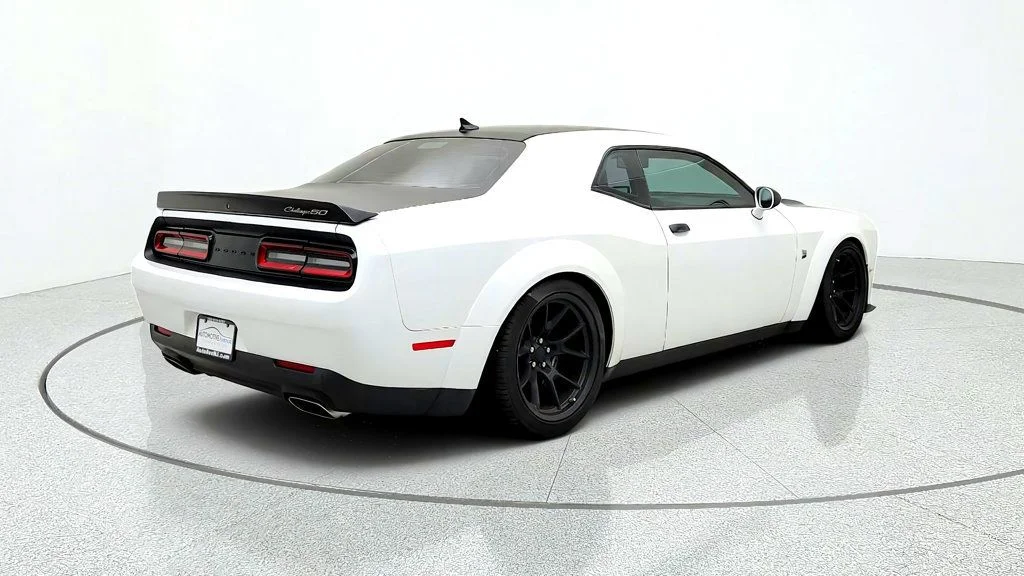 Used 2020 White Knuckle Clearcoat Dodge R/T Scat Pack 50th Ann. Widebody RWD w/ harman/kardon & Sunroof image 5