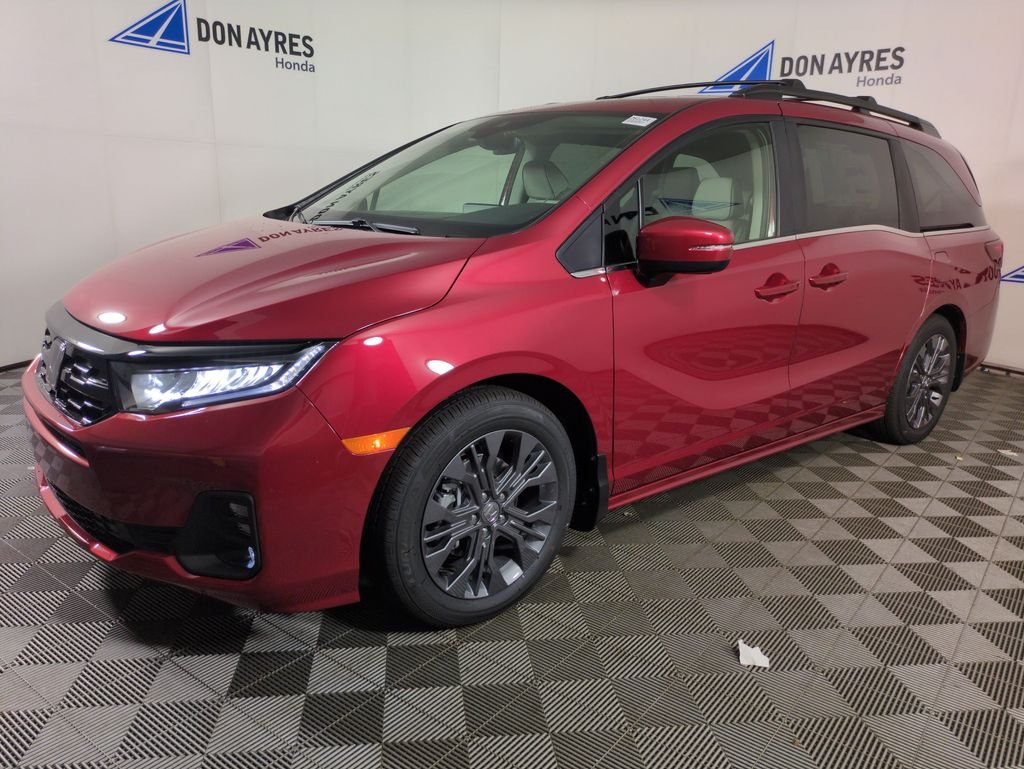 2026 Honda Odyssey Touring's photo