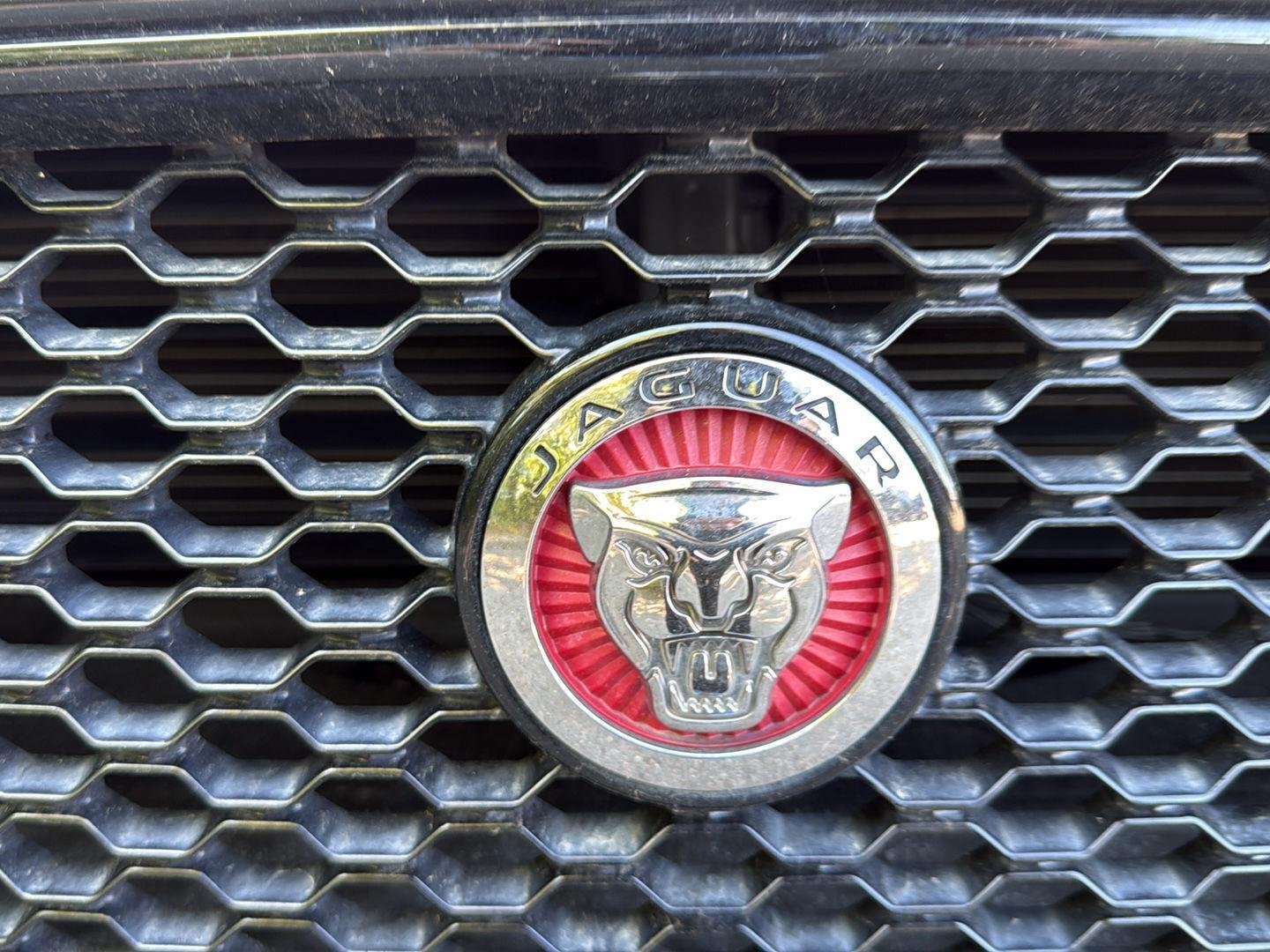Used 2017 Ultimate Black Metallic Jaguar 35t R-Sport image 5