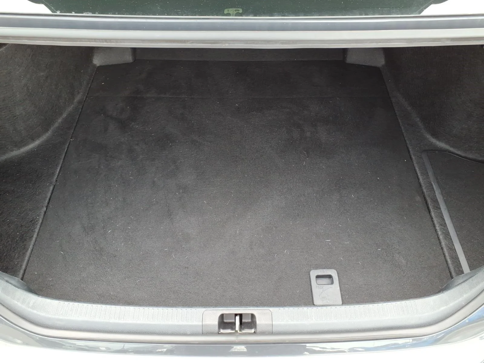 Certified Used 2025  Toyota SE image 19