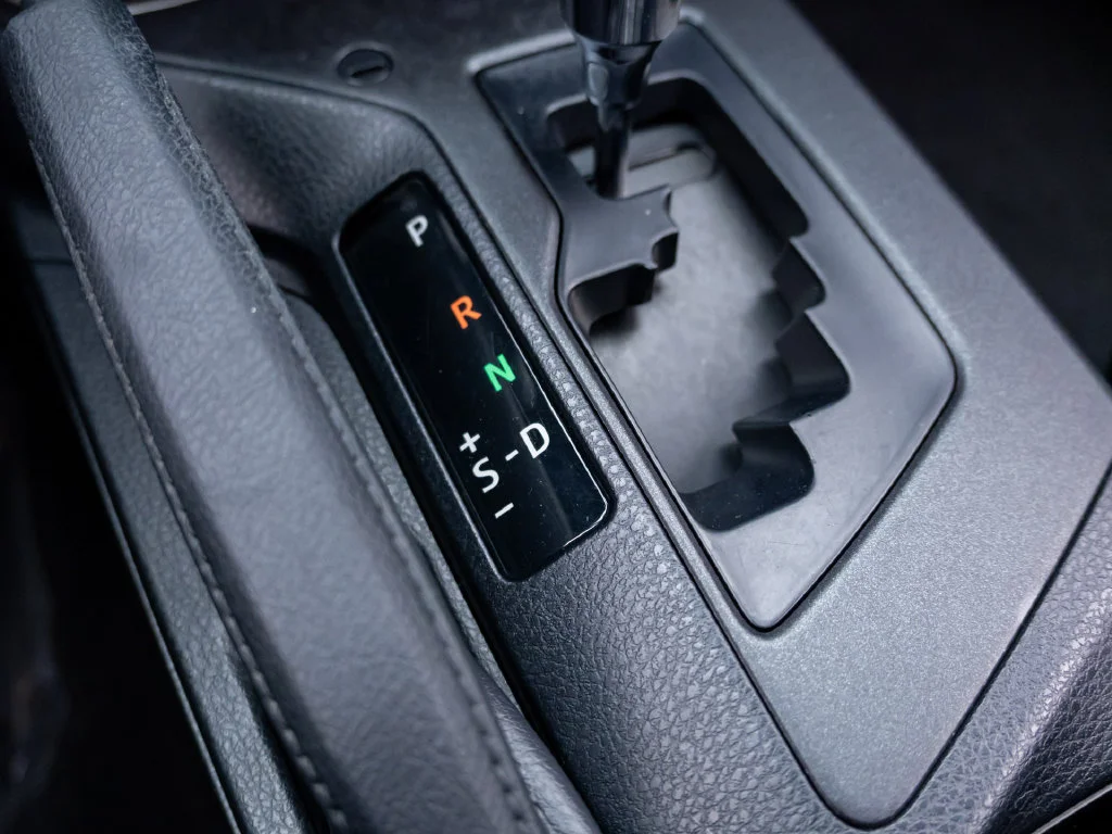 Used 2018 Gray Toyota LE image 22